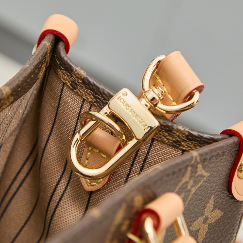 LV OnTheGo Soft PM Handbag