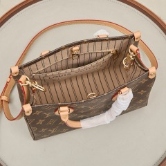 LV OnTheGo Soft PM Handbag