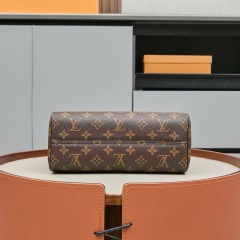 LV OnTheGo Soft PM Handbag