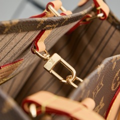 LV OnTheGo Soft PM Handbag