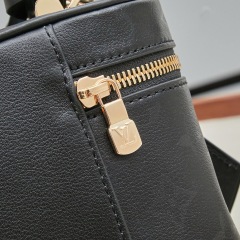 LV Vanity Chain Pouch