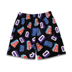 Short de basket-ball tendance en maille avec broderie de lettres par sublimation