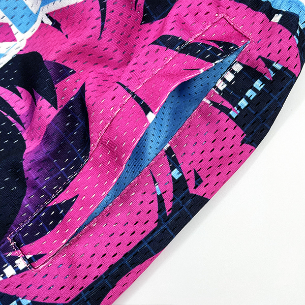 Pantalones cortos de baloncesto con bordado de doble capa