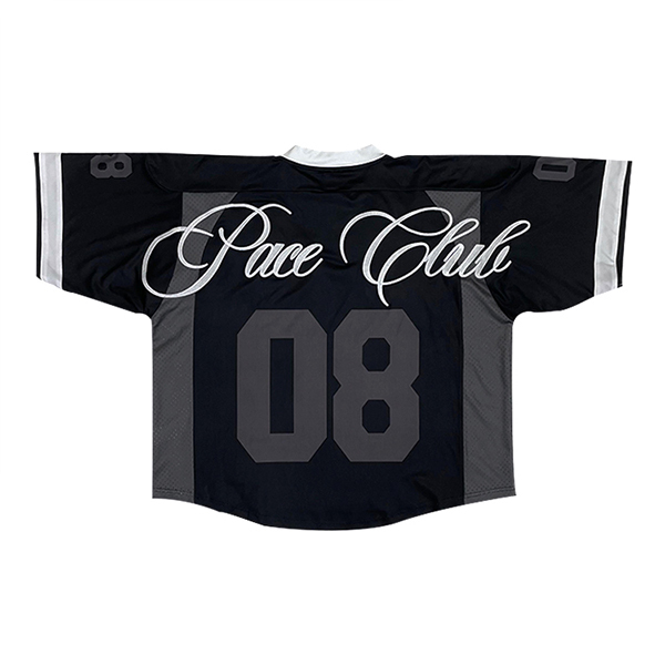 Jersey oversize avec broderie personnalisée et patchwork