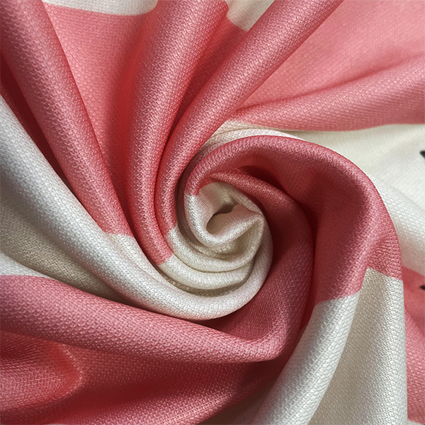 Camiseta de fútbol con corte cuadrado y top corto para mujer