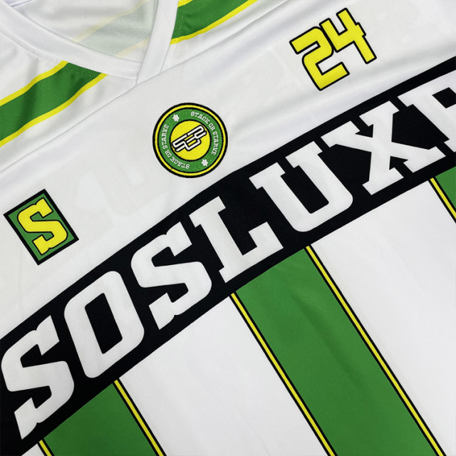 Custom Classic Retro Design Embroidery Fans Streetwear Football Shirts