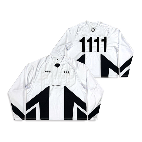 Black Withe Sublimation Embroidery Long Sleeves Football Jersey