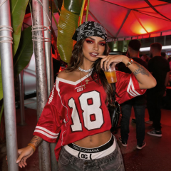 Women Vintage Red V Neck American Football Jersey Oversized Print White Striped Short Sleeve Hip Hop Streetwear Top