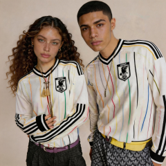 Unisex Retro White V-Neck Long Sleeve Soccer Jersey Japan JFA Crest Badge Rainbow Vertical Stripe Couple Matching Streetwear Football Top