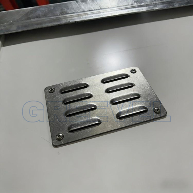GREEVEL Compact Galvanized Insulated Storage Box