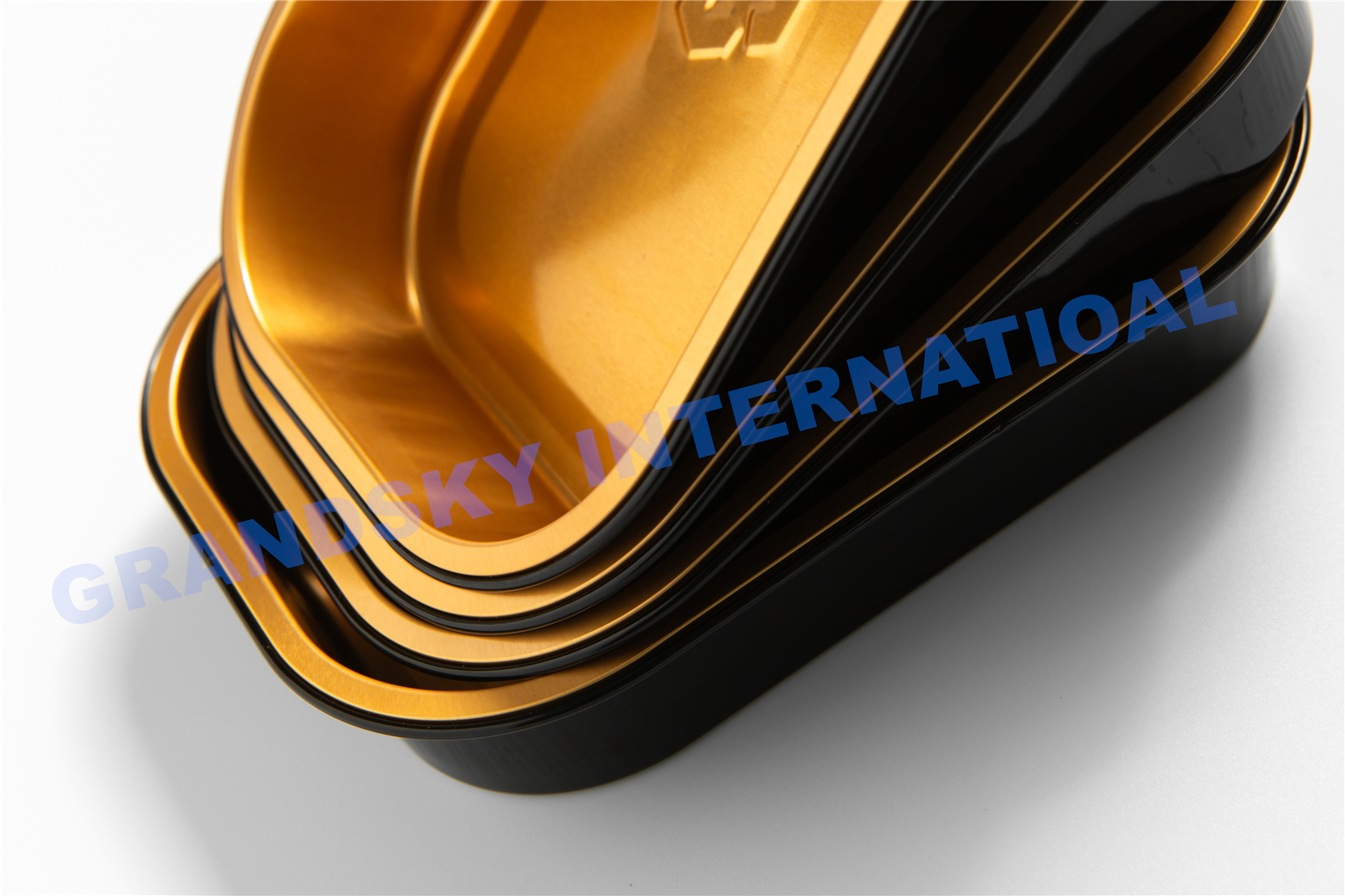 Smooth-wall Container --- Black Gold & Small