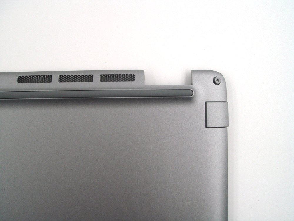 New-Orig Dell Latitude 5440 14.0" Base Cover Bottom Lower Case Silver 05PYPR