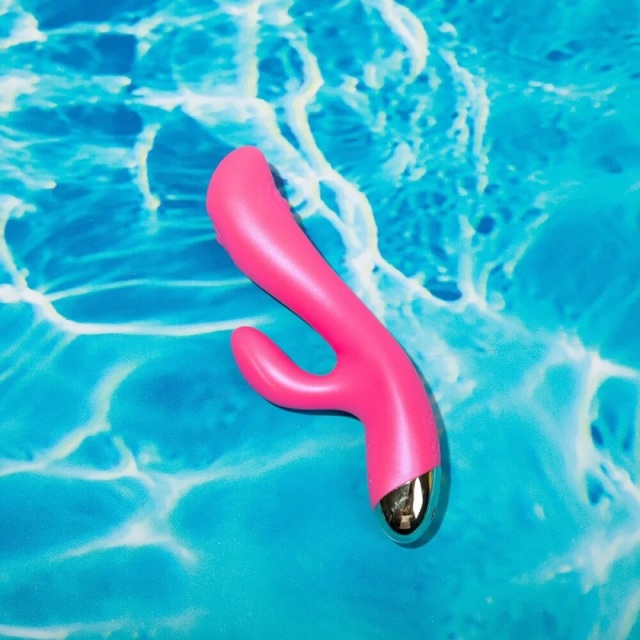 Blush Aria 8 Inch Flexible Multispeed G Spot Vibrator in Fuchsia 7 Powerful Vibrating and 3 Speed Dual Pulsations