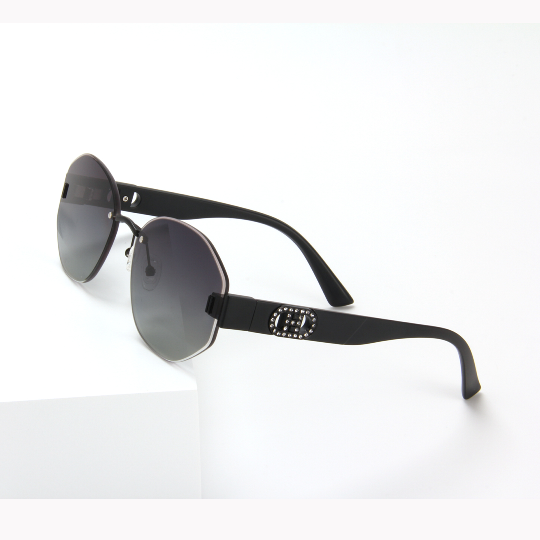 RIANOVA UV resistant TR90 sunglasses nylon polarizing 6015