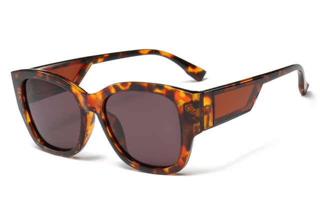 LEKE Fashionable large frame polarized outdoor sunglasses 19011