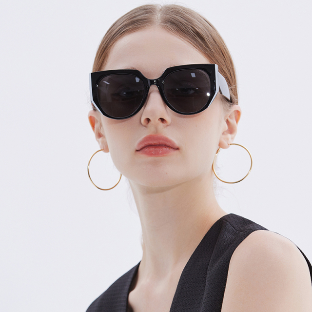 LEKE Fashion trend cat eye polarized sunglasses 1889