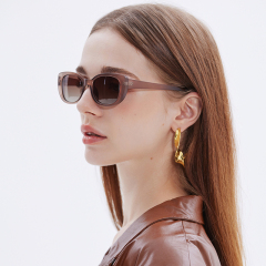 LEKE Polarized Sunglasses Compact solid colored glasses Trendy For Women 16015