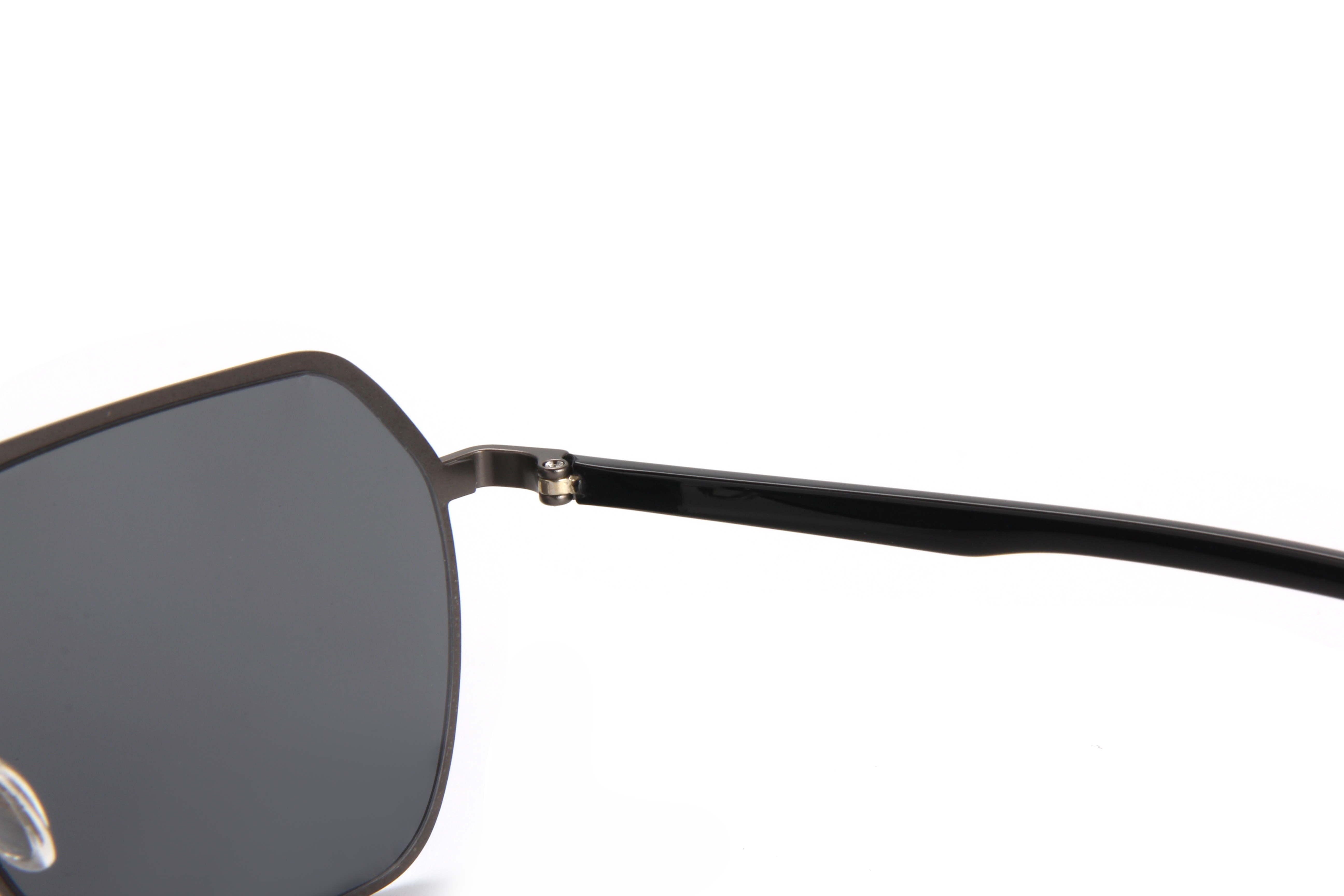 ROMONIS Nylon Polarized UV Protective fashionable sunglasses for man women 8921