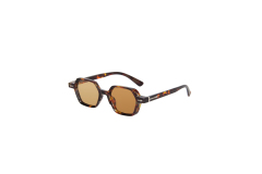 Photochromic polarized sunglasses Color changing polarized sunglasses