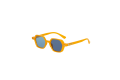 Photochromic polarized sunglasses Color changing polarized sunglasses
