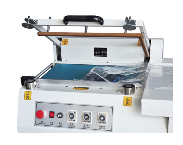 半自动封切机