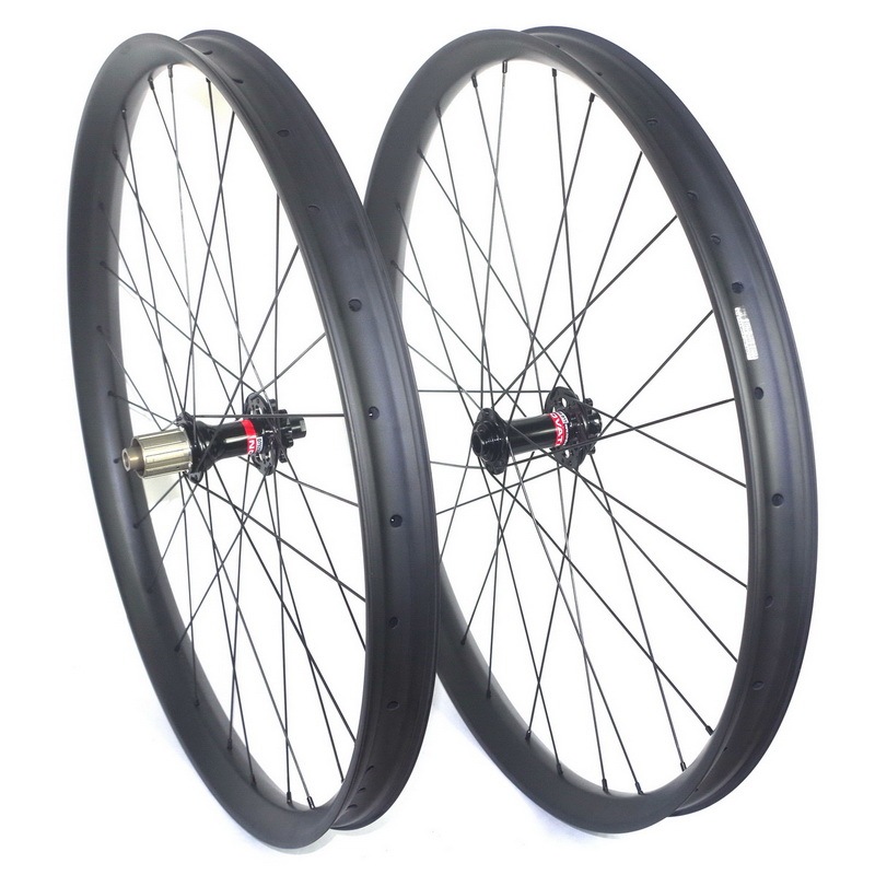 29ER MTB CARBNON WHEELS 50MM WIDTH BOOST