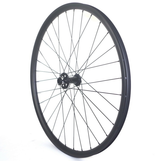 29ER Carbon Wheels 30mm width 30mm profile Novatec hub