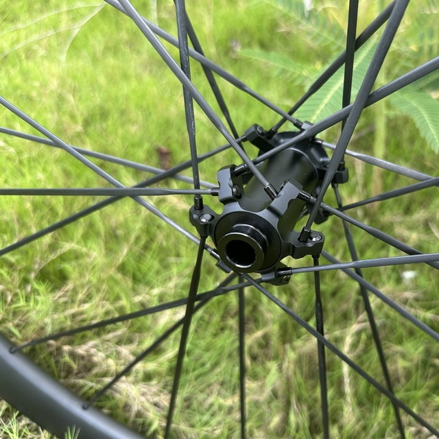 700C Ultra Light Carbon Spoke Road Bike Wheels Disc Brake Tubeless 25MM External Width 30mm 35mm 40mm 45mm 50mm 55mm profile