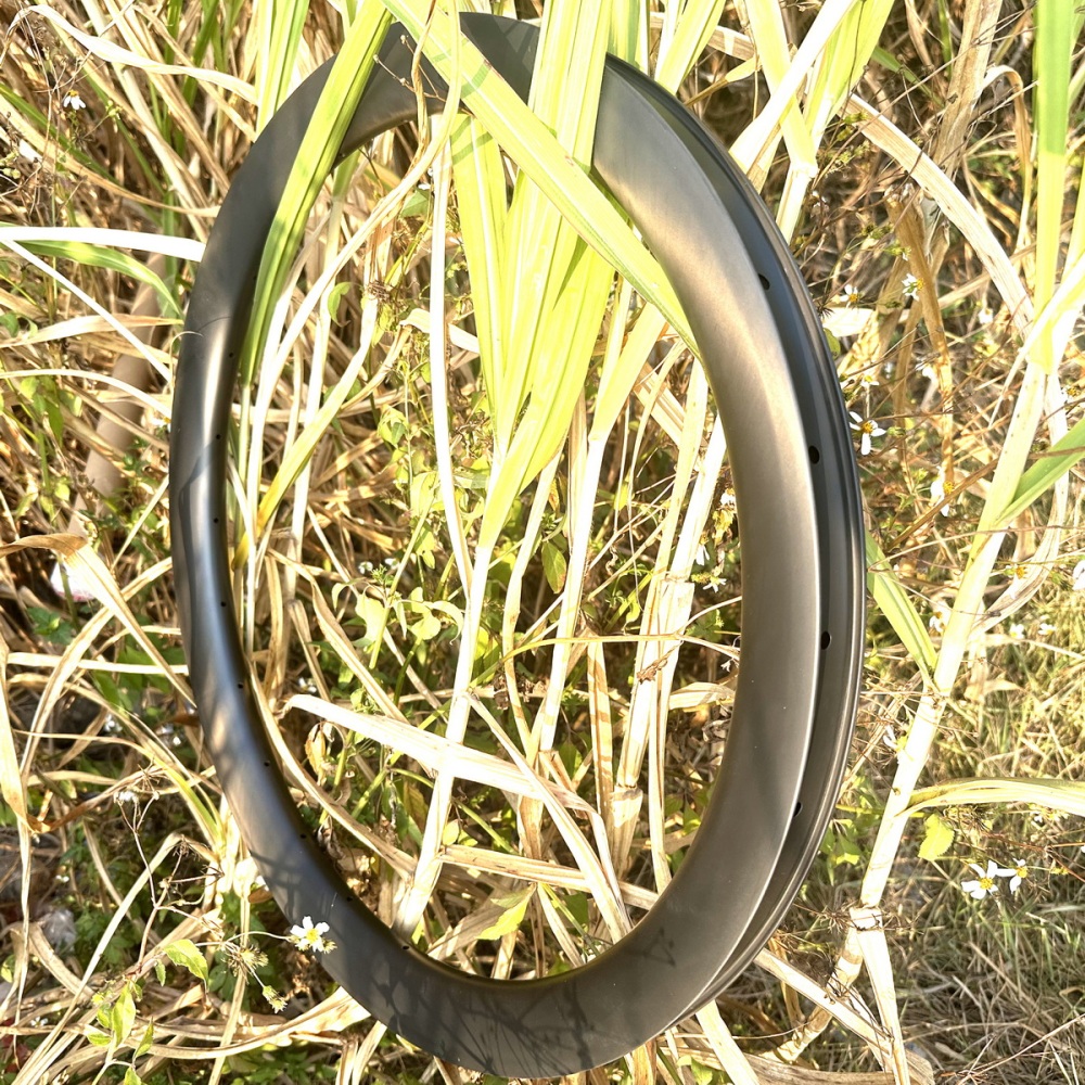 700C 32MM Inner Width Gravel Bike Carbon Rims Super Light 30mm 35mm 40mm 45mm 50mm 55mm Profile Height Tubeless With Hook