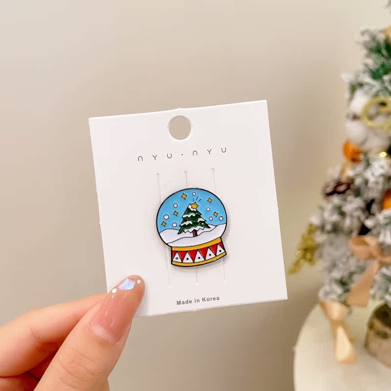 2024 New Christmas Elk Brooch Personalized Metal Santa Claus Badge Pin Cartoon Collar Ornament