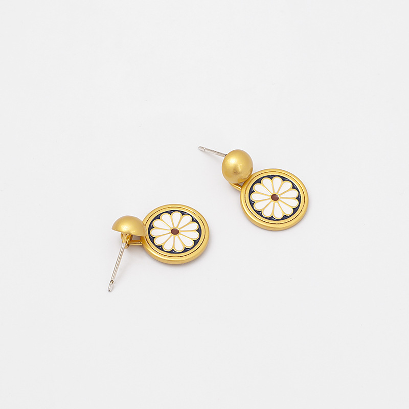 Hard Enamel Daisy Retro Earrings
