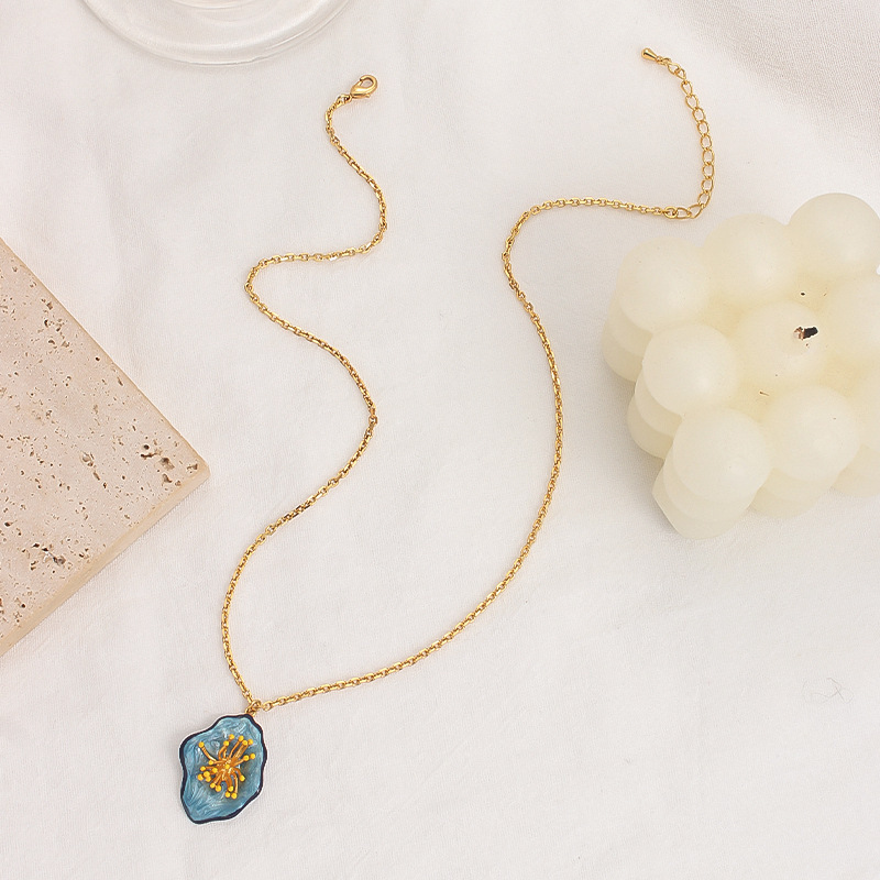 Glazed flower bud retro necklace