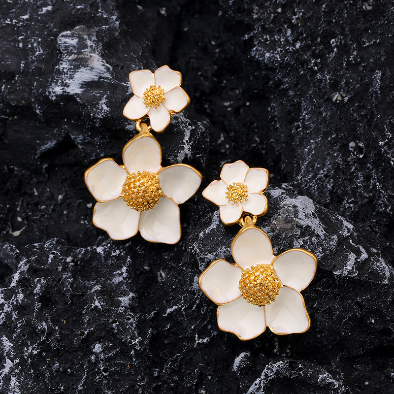 Chinese style exquisite and elegant flower earrings temperament high-end vintage earrings drip glaze enamel retro earrings earrings for women