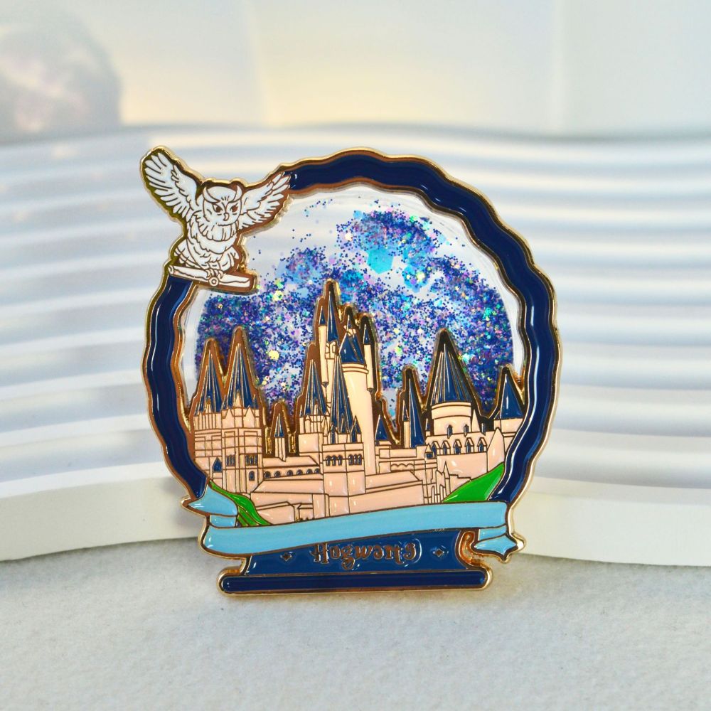 Magic Academy Metal Brooch Magic Castle Quicksand Badge Creative Schoolbag Accessories Pin