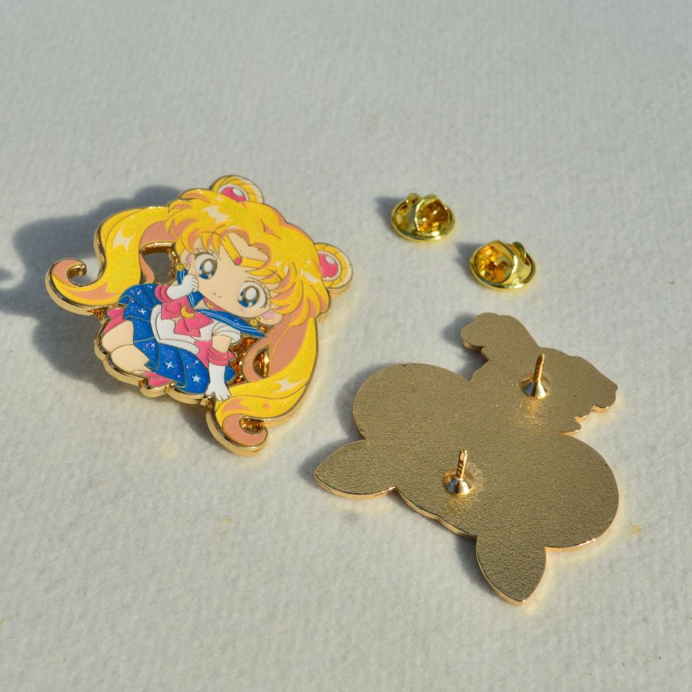 Sailor Moon anime peripheral Tsukino Usagi Little Rabbit metal badge girlfriend friend cute gift pin