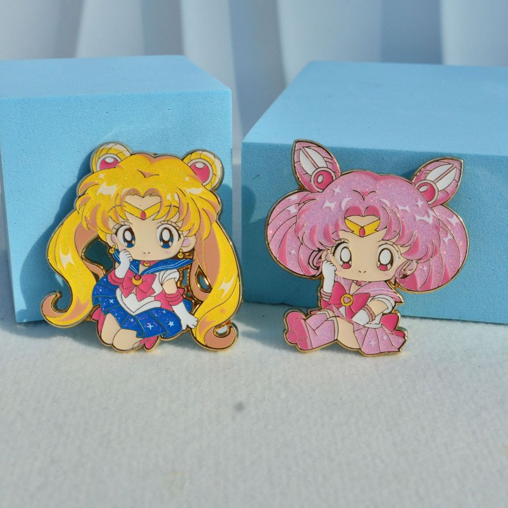 Sailor Moon anime peripheral Tsukino Usagi Little Rabbit metal badge girlfriend friend cute gift pin
