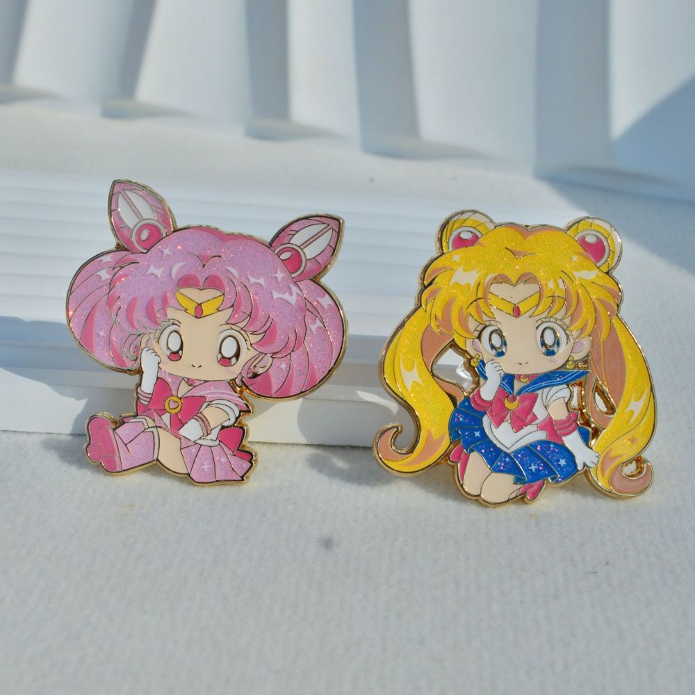 Sailor Moon anime peripheral Tsukino Usagi Little Rabbit metal badge girlfriend friend cute gift pin