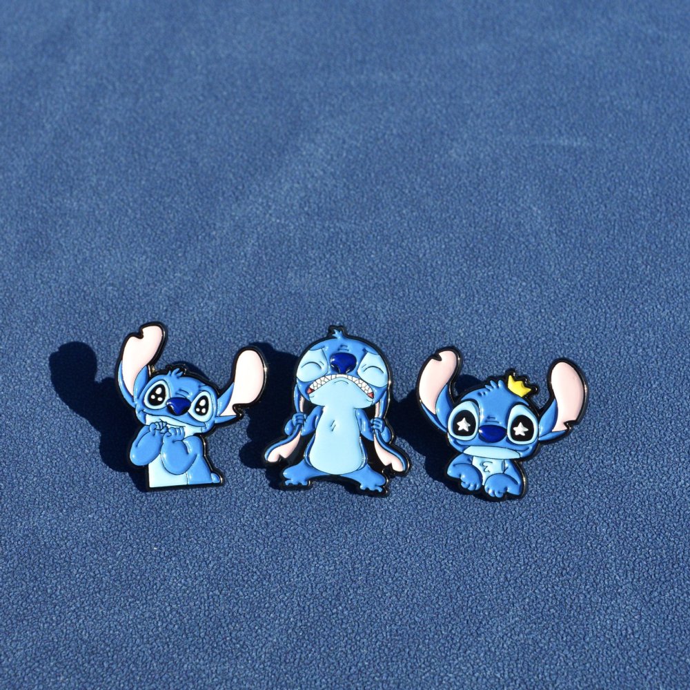 Stitch badge cute couple brooch ins cartoon pin metal badge bag accessories