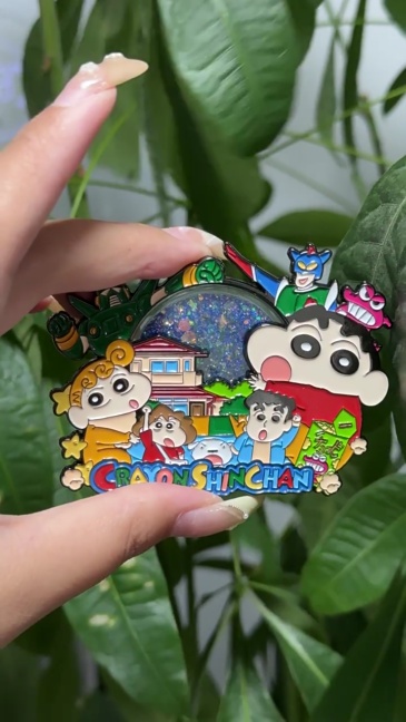 Crayon Shin-Inspired Quicksand Soft Enamel Pin