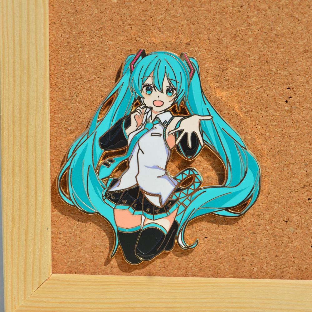Hatsune Miku Hard Enamel Pin 