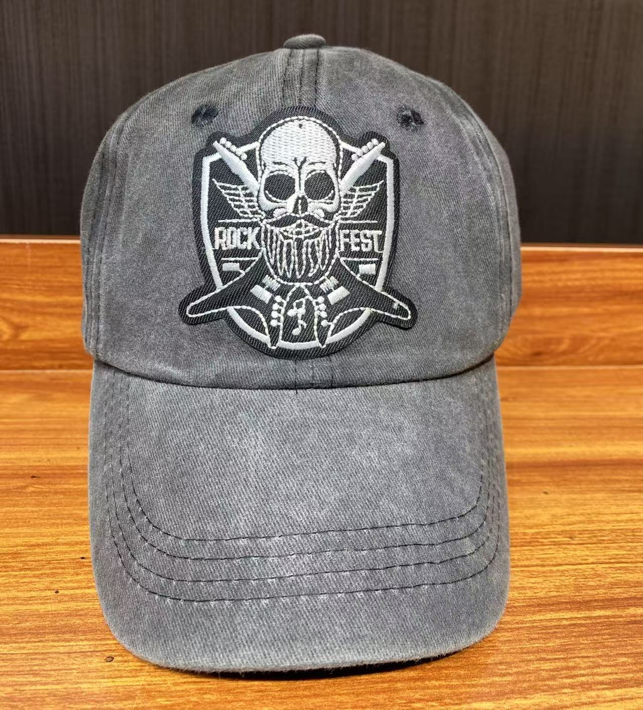 Baseball cap embroidery label new rock fan hat old washed retro men and women world band duckbill cap