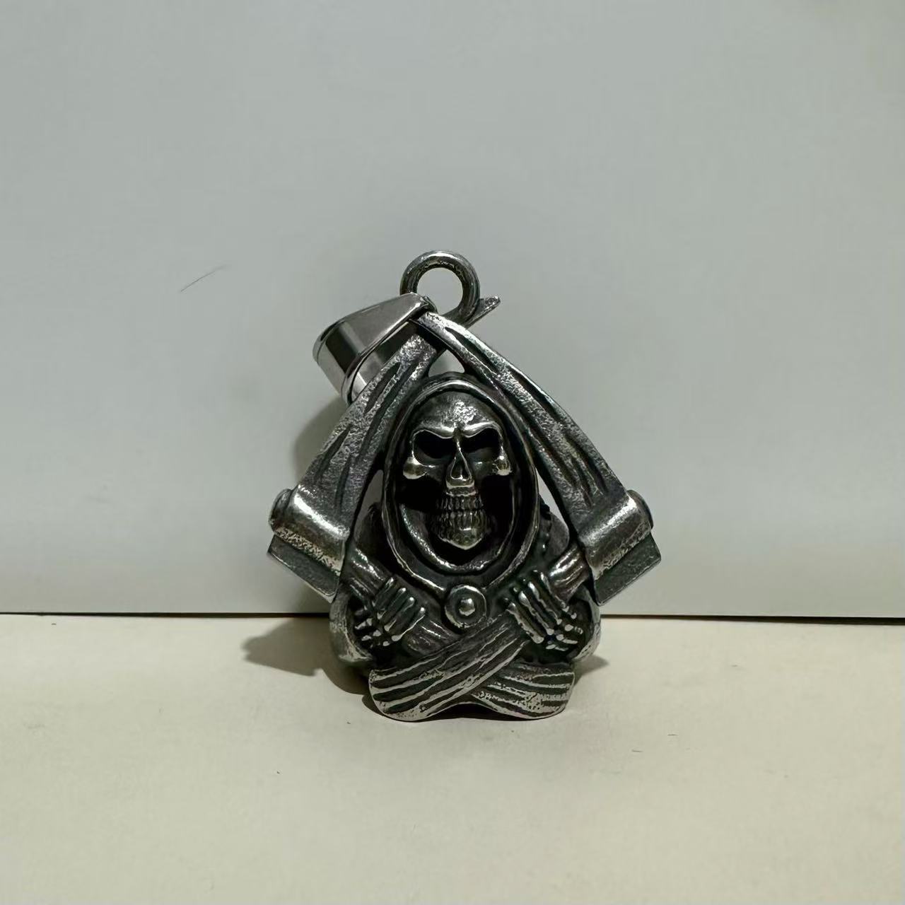 Amazon hot sale new alloy electroplating retro polished death skull sickle riding exorcist bell