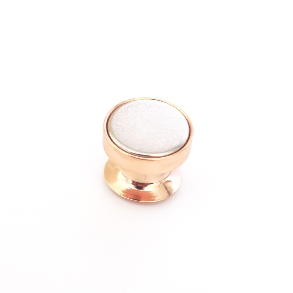 Pin-to-Magnet Adapter – Luxury Metal Clutch with Strong Magnet