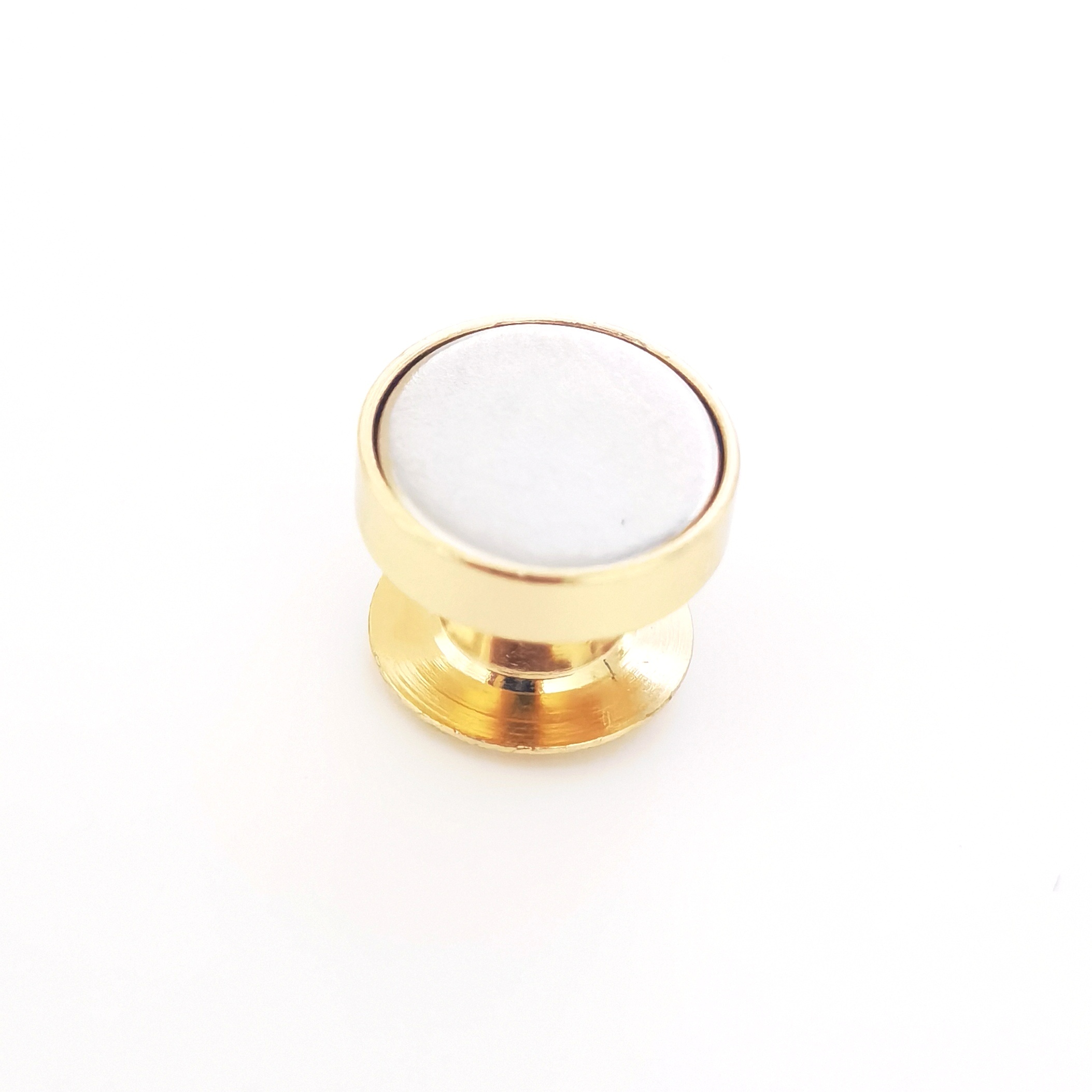 Pin-to-Magnet Adapter – Luxury Metal Clutch with Strong Magnet