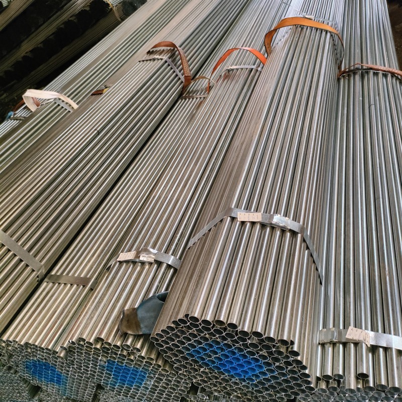 ERW Welded Ms Bi/Gi Pre Galvanized Or Hot Dipped Carbon Steel Pipe From China Manufacturer/Factory/Supplier