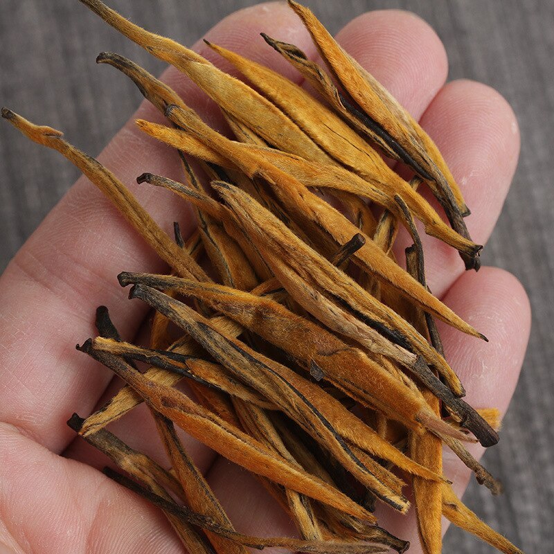 Yunnan Dianhong Black Tea Gold Needle One Bud and One Leaf A1
