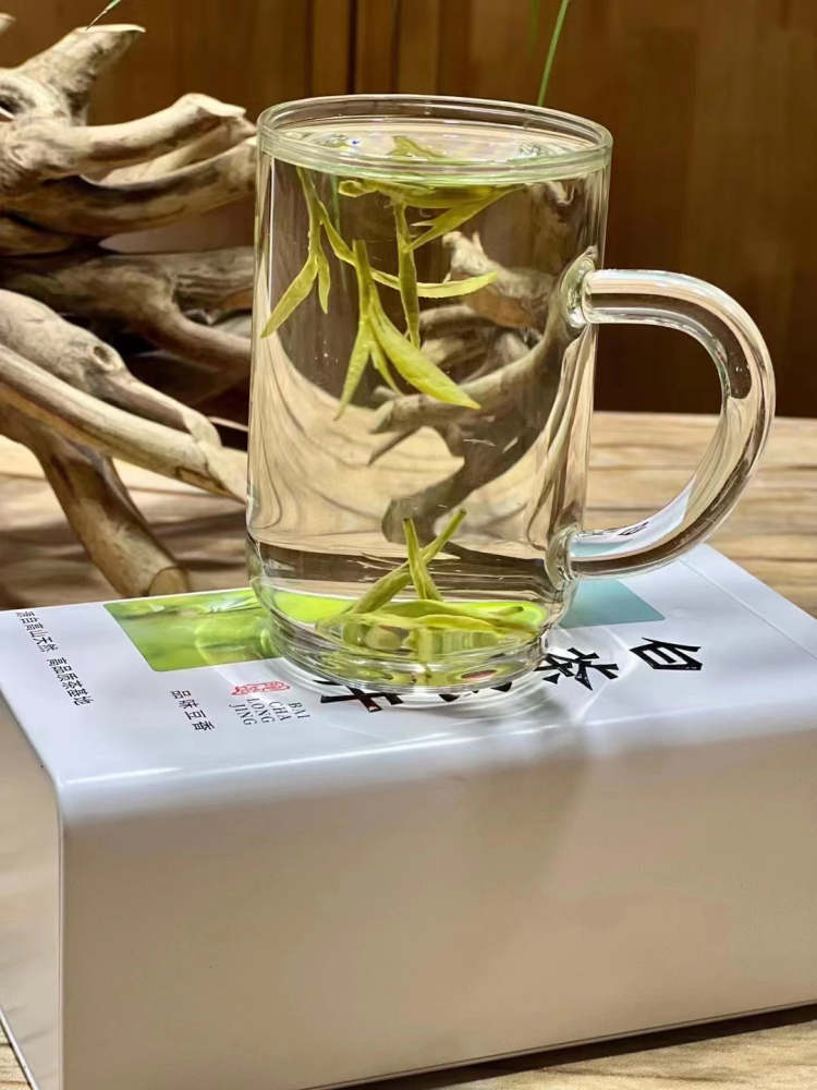 Bai LongJing Green Tea Dragon Well Green Tea  Gift Box Quality：A1