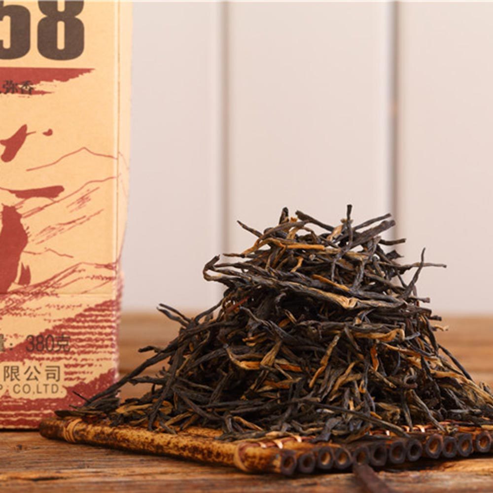 Feng Qing "Classics 58" Dianhong Tea Hand Made  380g/Box A1