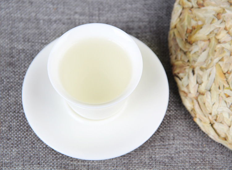 2021 Pu'er Raw Tea Ye Sheng Ancient Tea Bud Bud Bud Tea Cake 357g Early Spring Bud