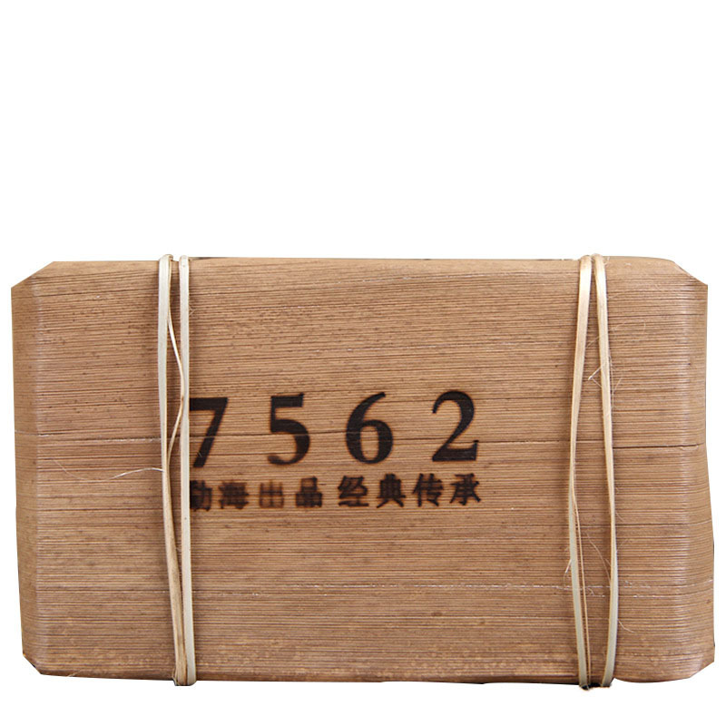 2017 Menghai Pu'er Ancient Tree Old Tea Brick 7562 Old Mature Tea in Yunnan